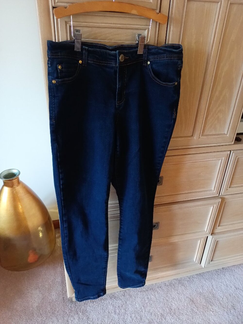 INC Jeans Size 8 Skinny Leg Curvy Fit Women Dark Blue